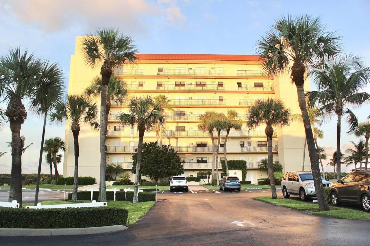 Ocean Breeze Condo Jensen Beach Exteriör bild